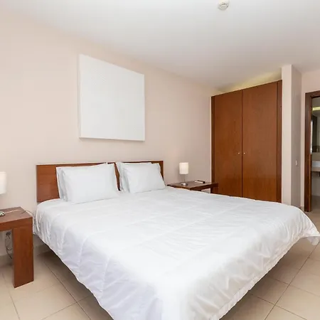 Lagoas - Salgados アパート ギーア